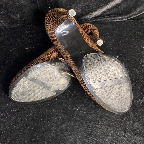 Brown Mary Jane heels - Picture 6 of 6